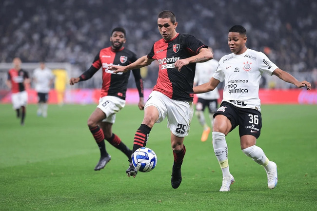 Màn thư hùng Newells Old Boys vs CA Banfield