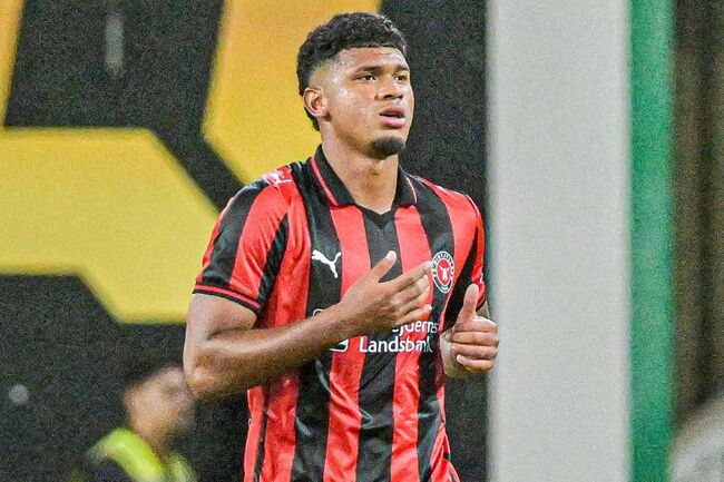 Màn thư hùng Midtjylland vs KuPS