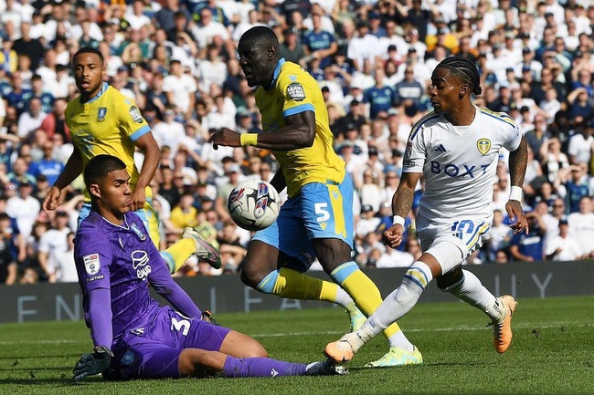 Màn thư hùng Sheffield Wed vs Leeds United